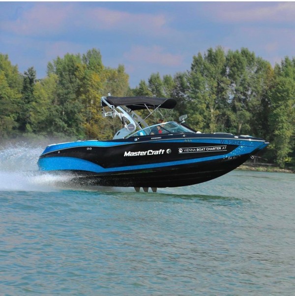 Boat for Rent Vienna