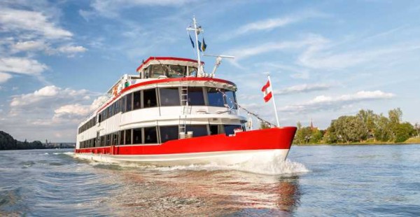 City Cruises Vienna - Vienna Evening Sightseeing Cruise With Music and Dinner